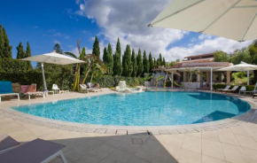 Pet Friendly Apartment In Ricadi With Jacuzzi